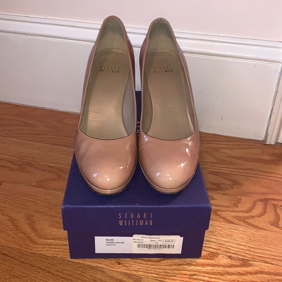 Stuart Weitzman Aniline Pump - Picture 1 of 6